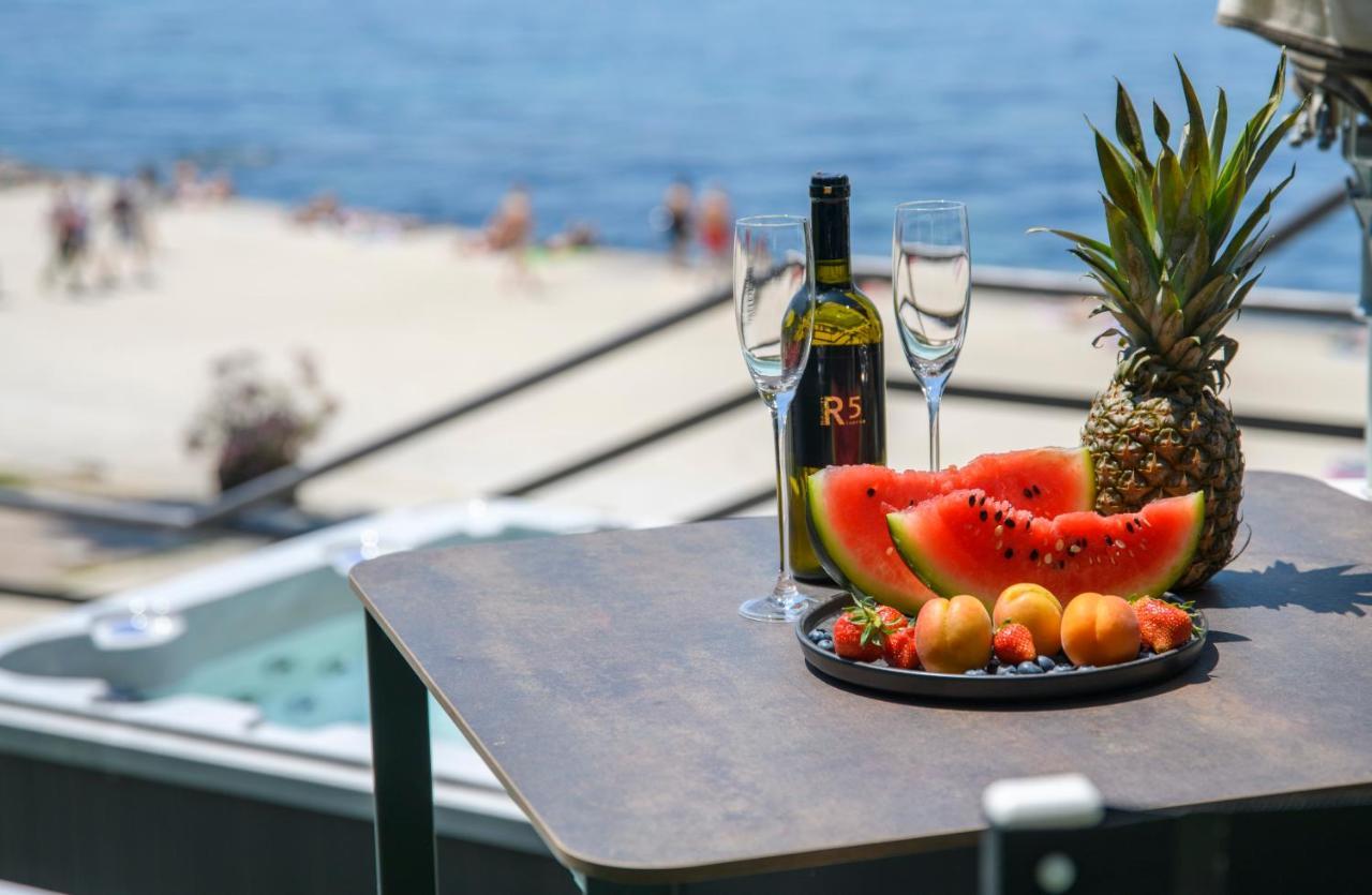Via Mare Luxury Rooms 斯普利特 外观 照片