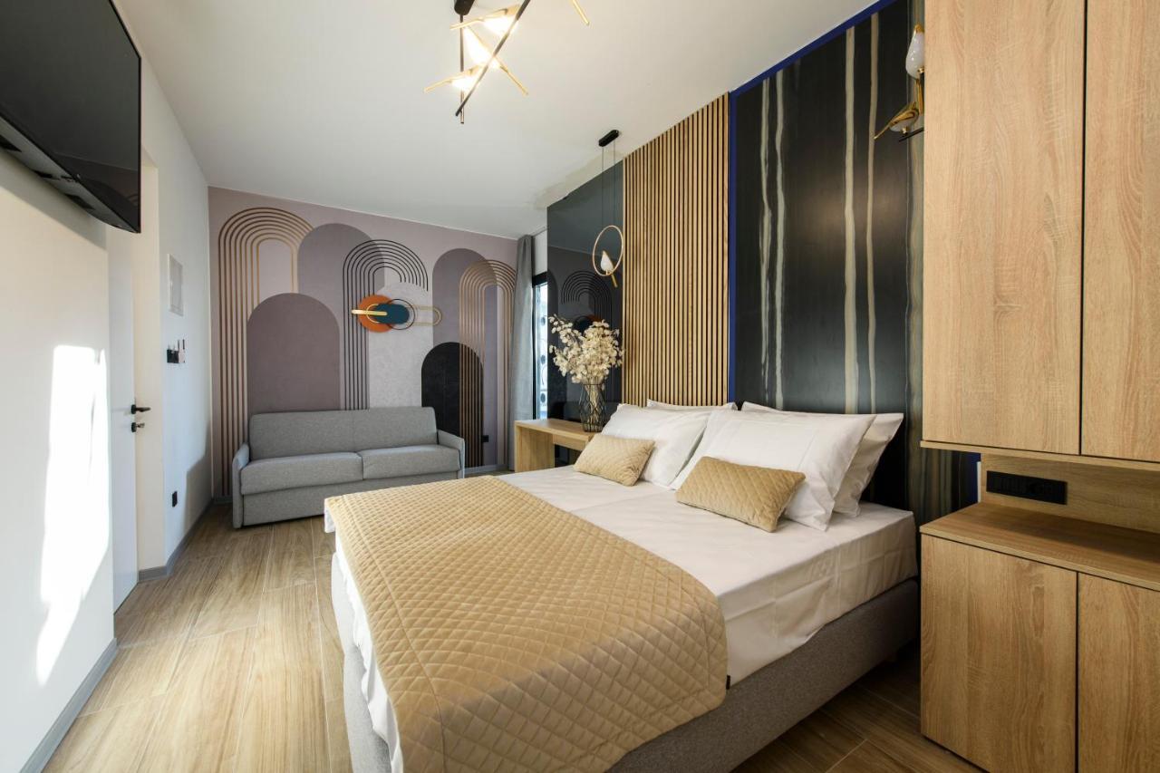 Via Mare Luxury Rooms 斯普利特 外观 照片